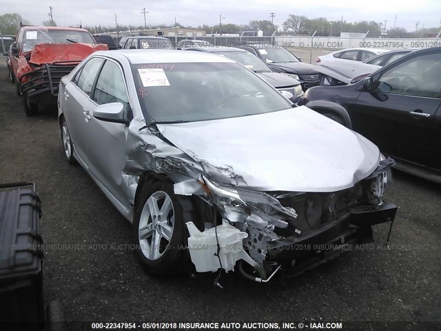 4T1BF1FKXDU279330 - 2013 TOYOTA CAMRY L/SE/LE/XLE 黑色 照片 1