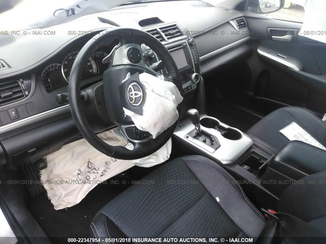 4T1BF1FKXDU279330 - 2013 TOYOTA CAMRY L/SE/LE/XLE 黑色 照片 5