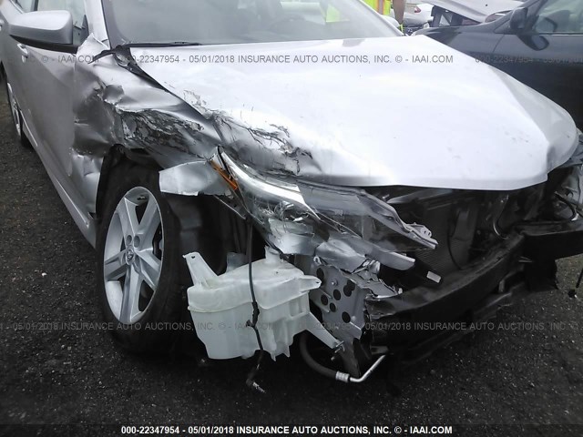 4T1BF1FKXDU279330 - 2013 TOYOTA CAMRY L/SE/LE/XLE 黑色 照片 6