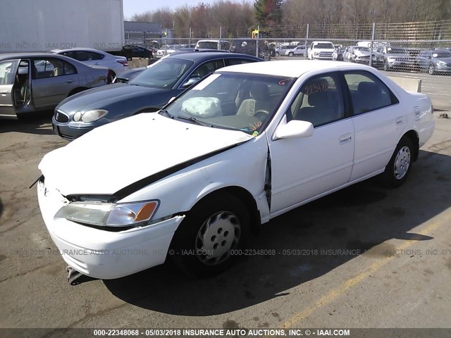 4T1BG22K9VU771082 - 1997 TOYOTA CAMRY CE/LE/XLE WHITE photo 2