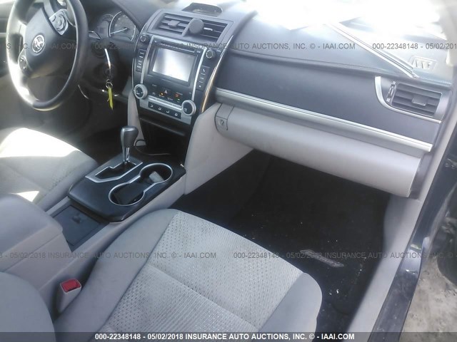4T4BF1FK3CR234010 - 2012 TOYOTA CAMRY SE/LE/XLE BLACK photo 5