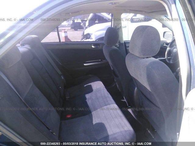 4T1BE32K04U290437 - 2004 TOYOTA CAMRY LE/XLE/SE ლურჯი ფოტო 8