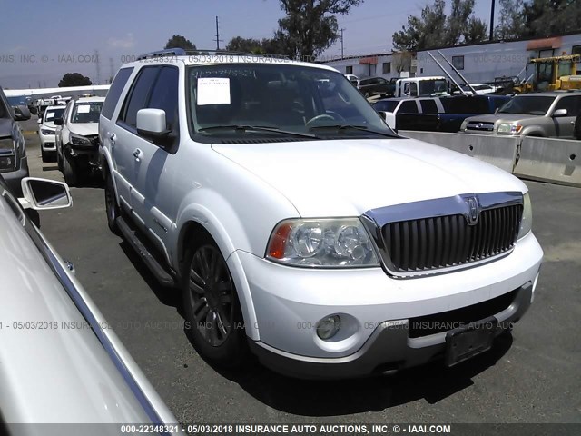 5LMFU27R04LJ30906 - 2004 LINCOLN NAVIGATOR WHITE photo 1