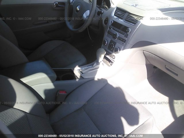 1G1ZA5E19BF275135 - 2011 CHEVROLET MALIBU LS 白色 照片 5
