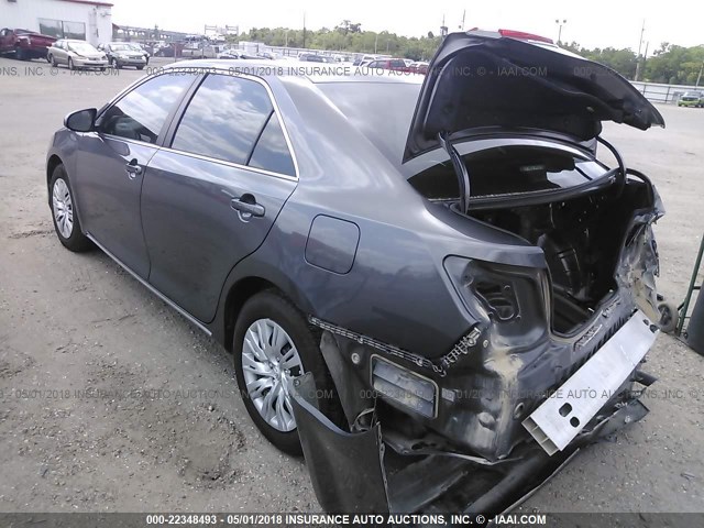 4T4BF1FK6ER343533 - 2014 TOYOTA CAMRY L/SE/LE/XLE 灰色 照片 3