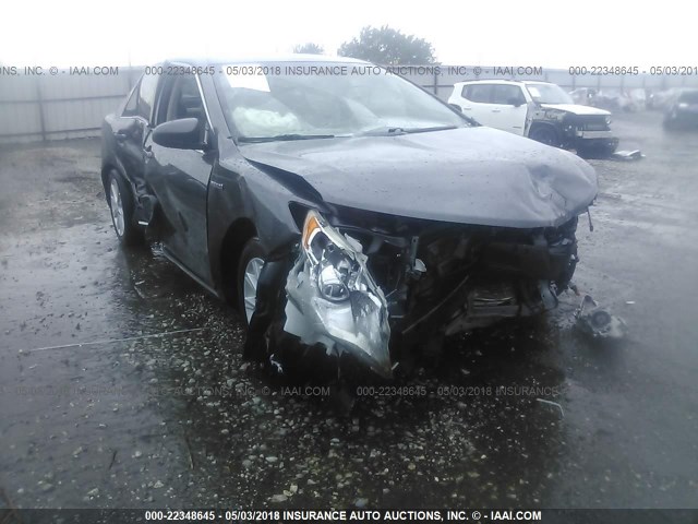 4T1BD1FK6DU069393 - 2013 TOYOTA CAMRY HYBRID/LE/XLE 灰色 照片 6