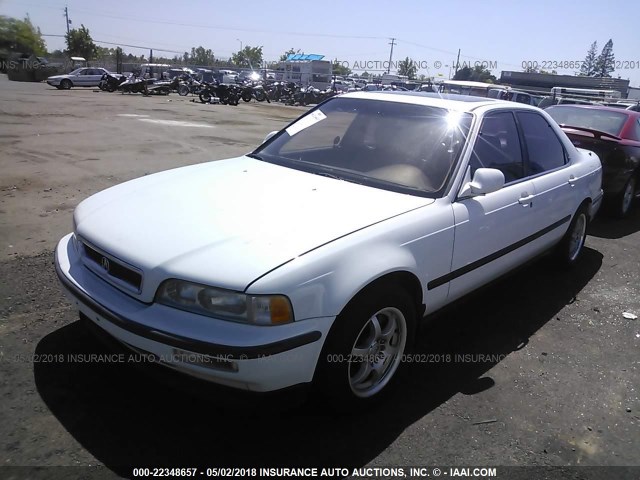 JH4KA7668NC032502 - 1992 ACURA LEGEND L WHITE photo 2