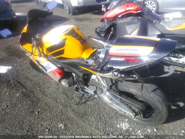JH2PC37016M304749 - 2006 HONDA CBR600 RR 橙色 照片 3