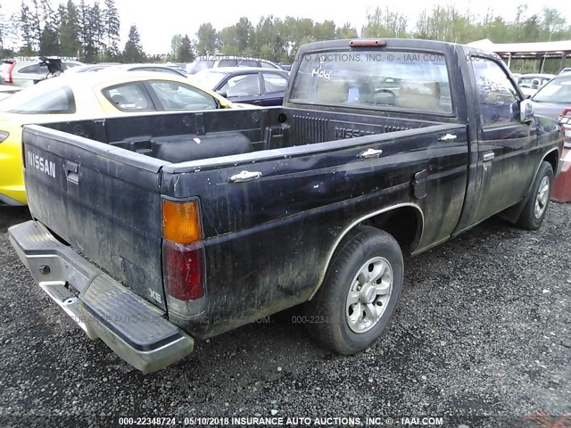 1N6SD11S3VC427355 - 1997 NISSAN TRUCK XE BLACK photo 4