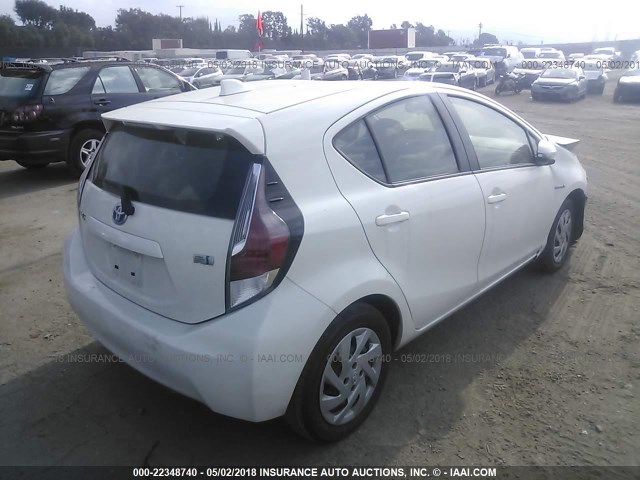 JTDKDTB3XF1087513 - 2015 TOYOTA PRIUS C WHITE photo 4