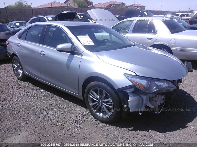 4T1BF1FK4GU191345 - 2016 TOYOTA CAMRY LE/XLE/SE/XSE SILVER photo 1