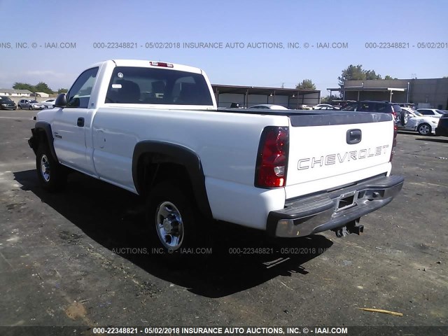 1GCHC24D07E160136 - 2007 CHEVROLET SILVERADO C2500 HEAVY DUTY WHITE photo 3