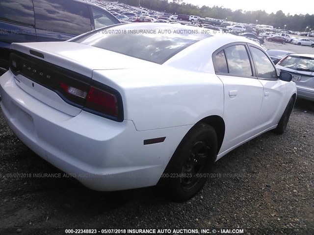 2C3CDXAT1EH367662 - 2014 DODGE CHARGER POLICE WHITE photo 4