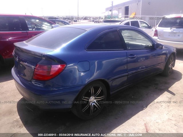 WDBRN40J33A472344 - 2003 MERCEDES-BENZ C 230K SPORT COUPE BLUE photo 4