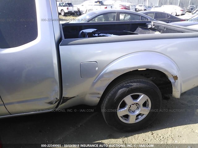 1N6BD06TX6C432758 - 2006 NISSAN FRONTIER KING CAB XE SILVER photo 6