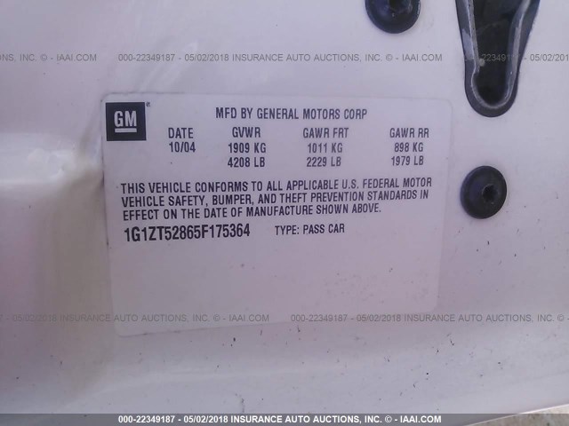 1G1ZT52865F175364 - 2005 CHEVROLET MALIBU LS WHITE photo 9