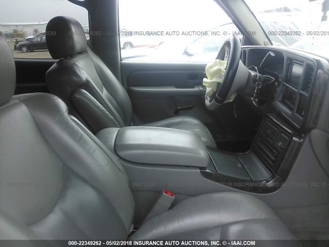 1GKEK63U44J321349 - 2004 GMC YUKON DENALI BLACK photo 5