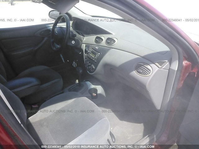 1FAFP33P53W125860 - 2003 FORD FOCUS LX RED photo 5