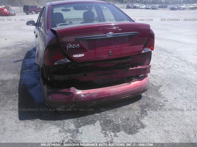 1FAFP33P53W125860 - 2003 FORD FOCUS LX RED photo 6