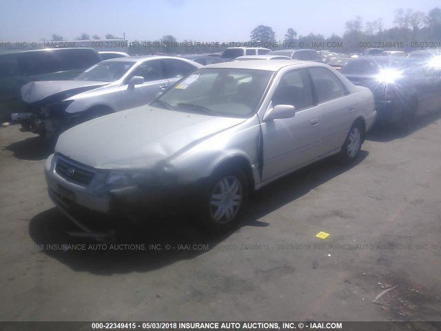 4T1BG22KXYU657242 - 2000 TOYOTA CAMRY CE/LE/XLE 银色 照片 2