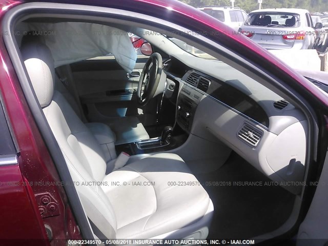 2G4WN58C081184567 - 2008 BUICK LACROSSE SUPER SERIES RED photo 5