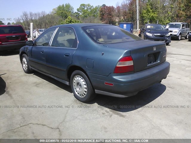 1HGCD5638SA113497 - 1995 HONDA ACCORD LX/EX GREEN photo 3