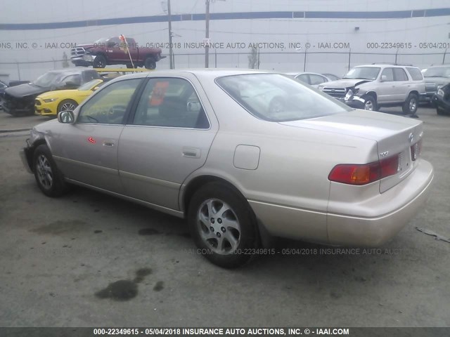 4T1BF22K5YU951389 - 2000 TOYOTA CAMRY LE/XLE TAN photo 3