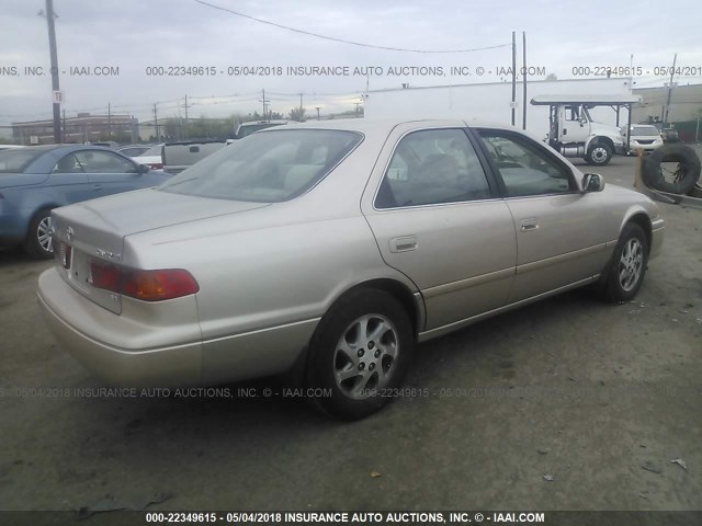 4T1BF22K5YU951389 - 2000 TOYOTA CAMRY LE/XLE TAN photo 4