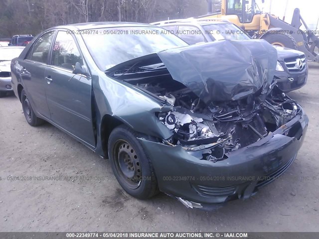 4T1BE32K65U070737 - 2005 TOYOTA CAMRY LE/XLE/SE მწვანე ფოტო 1