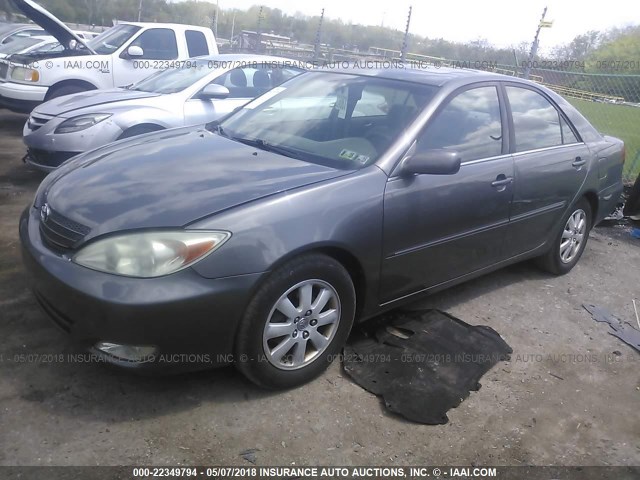 4T1BE30K04U813734 - 2004 TOYOTA CAMRY LE/XLE/SE ნაცრისფერი ფოტო 2