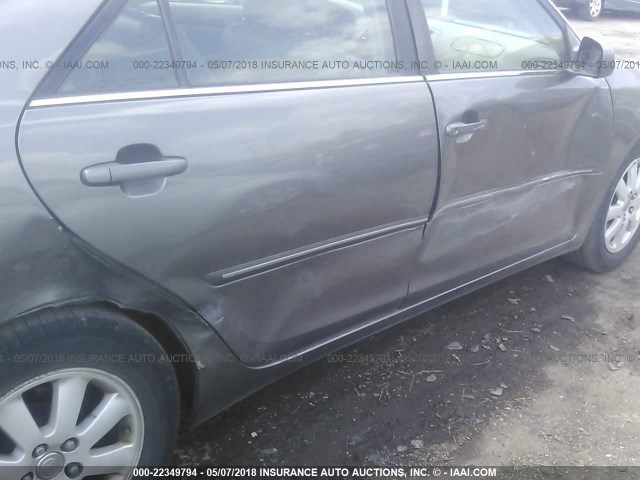 4T1BE30K04U813734 - 2004 TOYOTA CAMRY LE/XLE/SE ნაცრისფერი ფოტო 6