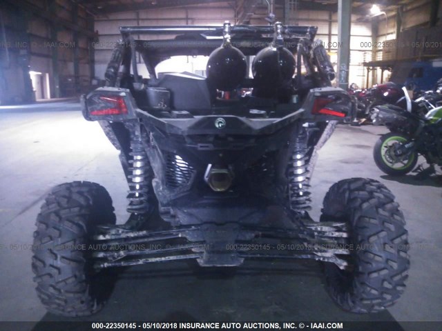 3JBVXAW47JK002150 - 2018 CAN-AM MAVERICK X3 X RS TURBO R GRAY photo 6