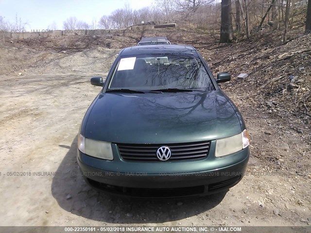 WVWMA23BXYP297949 - 2000 VOLKSWAGEN PASSAT GLS GREEN photo 6