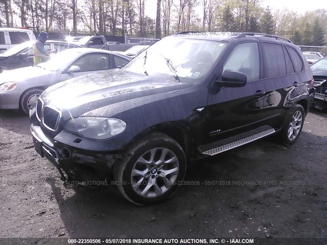 5UXZV4C54CL750509 - 2012 BMW X5 XDRIVE35I BLACK photo 2