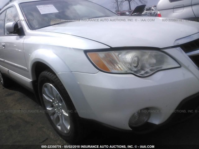 4S4BP66C597342312 - 2009 SUBARU OUTBACK 2.5I LIMITED WHITE photo 6