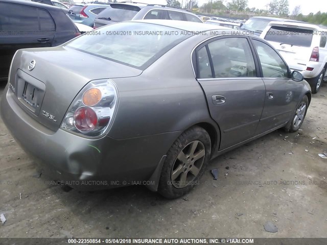 1N4AL11D74C119970 - 2004 NISSAN ALTIMA S/SL GRAY photo 4