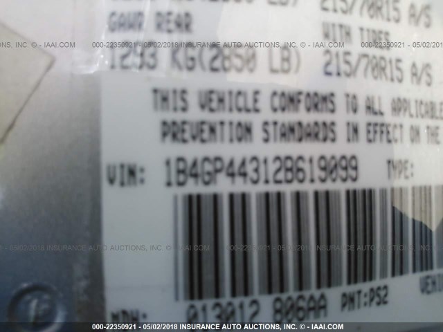 1B4GP44312B619099 - 2002 DODGE GRAND CARAVAN SPORT SILVER photo 9