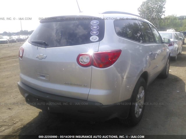 1GNLVFED4AS121723 - 2010 CHEVROLET TRAVERSE LT SILVER photo 4