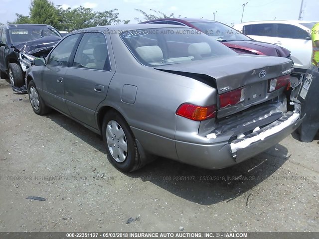 4T1BG22K91U041313 - 2001 TOYOTA CAMRY CE/LE/XLE GRAY photo 3