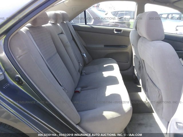 4T1BE30K85U518320 - 2005 TOYOTA CAMRY LE/XLE/SE ნაცრისფერი ფოტო 8