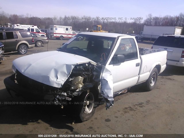 1GCCS1449XK214963 - 1999 CHEVROLET S TRUCK S10 WHITE photo 2