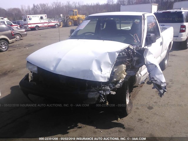 1GCCS1449XK214963 - 1999 CHEVROLET S TRUCK S10 WHITE photo 6