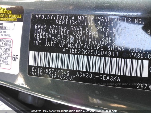 4T1BE32K75U004911 - 2005 TOYOTA CAMRY LE/XLE/SE ნაცრისფერი ფოტო 9