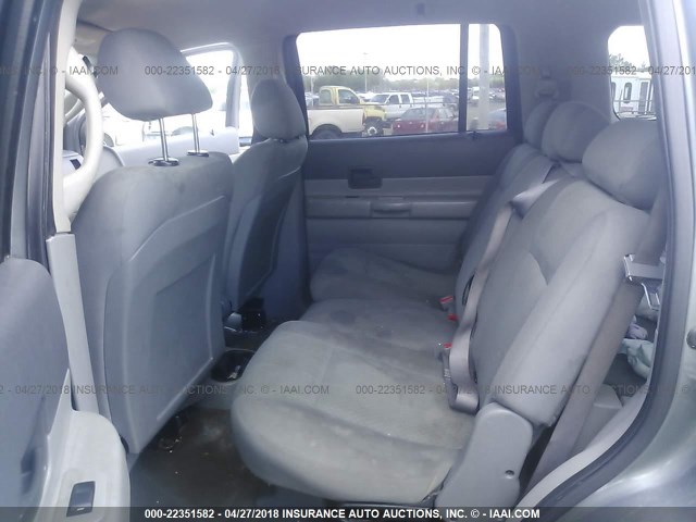 1D8HD38N18F147978 - 2008 DODGE DURANGO SXT GRAY photo 8