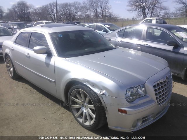 2C3LA73W98H149621 - 2008 CHRYSLER 300C SRT-8 SILVER photo 1