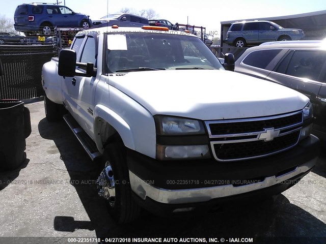 1GCJK33D57F155875 - 2007 CHEVROLET SILVERADO K3500 WHITE photo 1