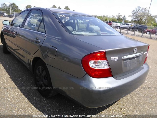4T1BE32K82U534946 - 2002 TOYOTA CAMRY LE/XLE/SE GRAY photo 3