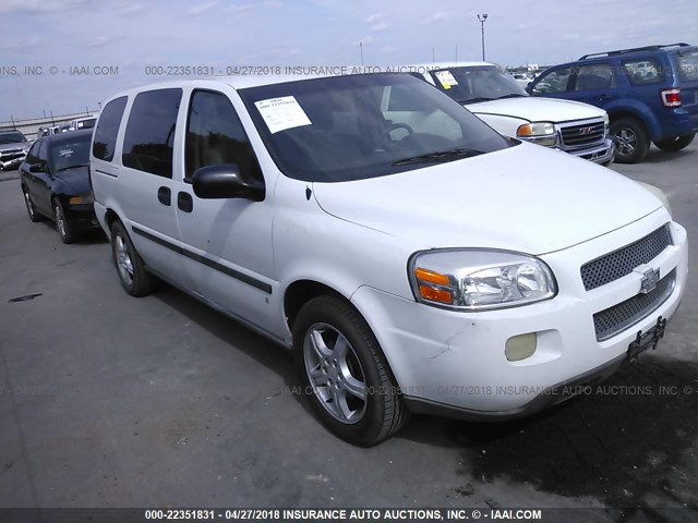 1GNDV231X7D166832 - 2007 CHEVROLET UPLANDER LS WHITE photo 1