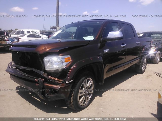 5TFAW5F11GX563236 - 2016 TOYOTA TUNDRA CREWMAX 1794/PLATINUM TAN photo 2