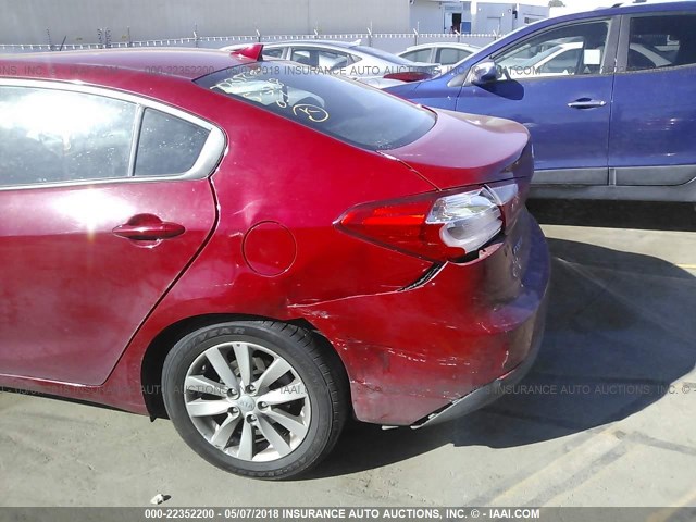 KNAFX4A60G5508768 - 2016 KIA FORTE LX RED photo 6